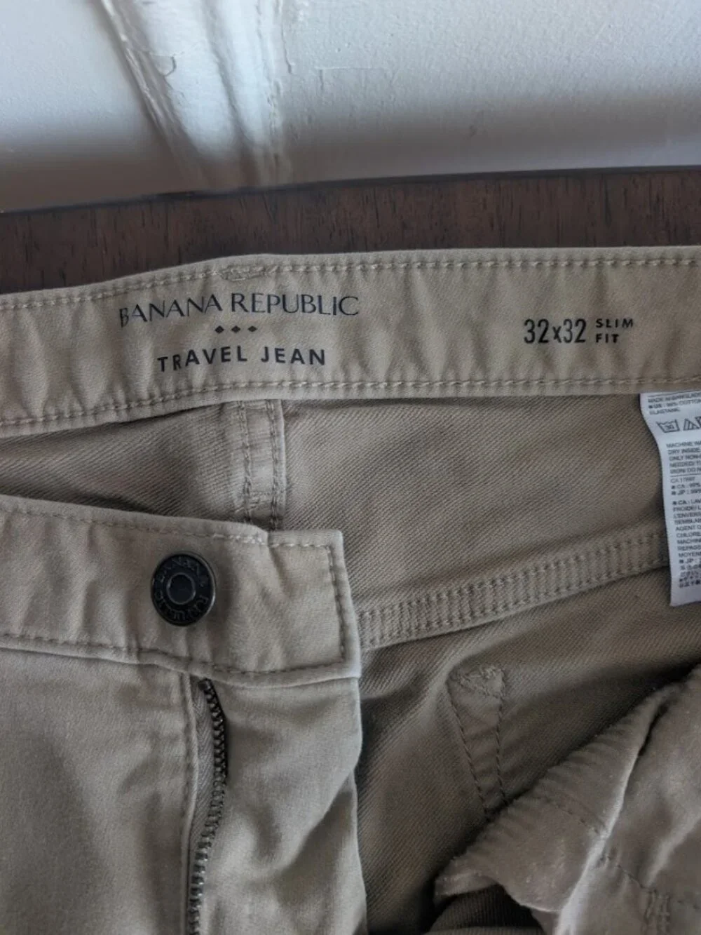 Khaki Banana Republic Traveler Jean 32x32 Skinny Fit